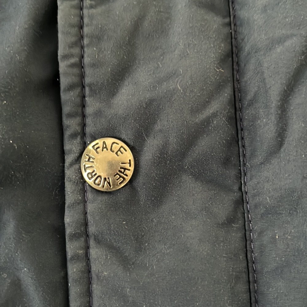 North Face Windbreaker - Picture 3 of 7